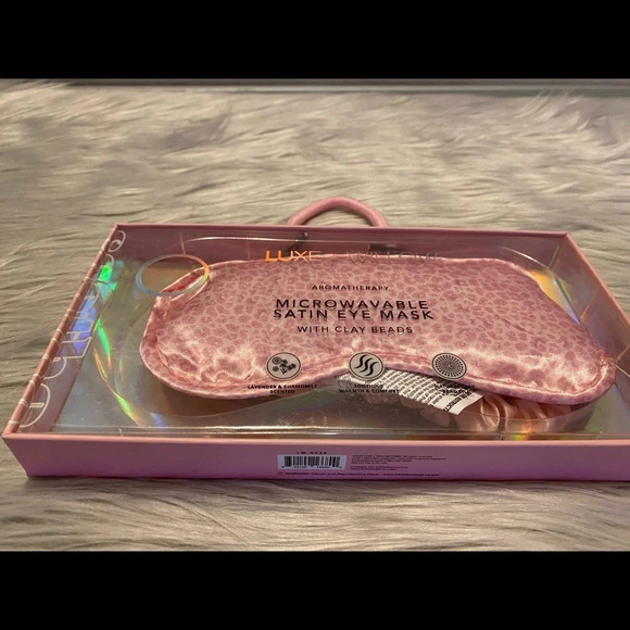🆕 Luxe + Willow Microwavable Satin Eye Mask with Clay Beads - Picture 1 of 5